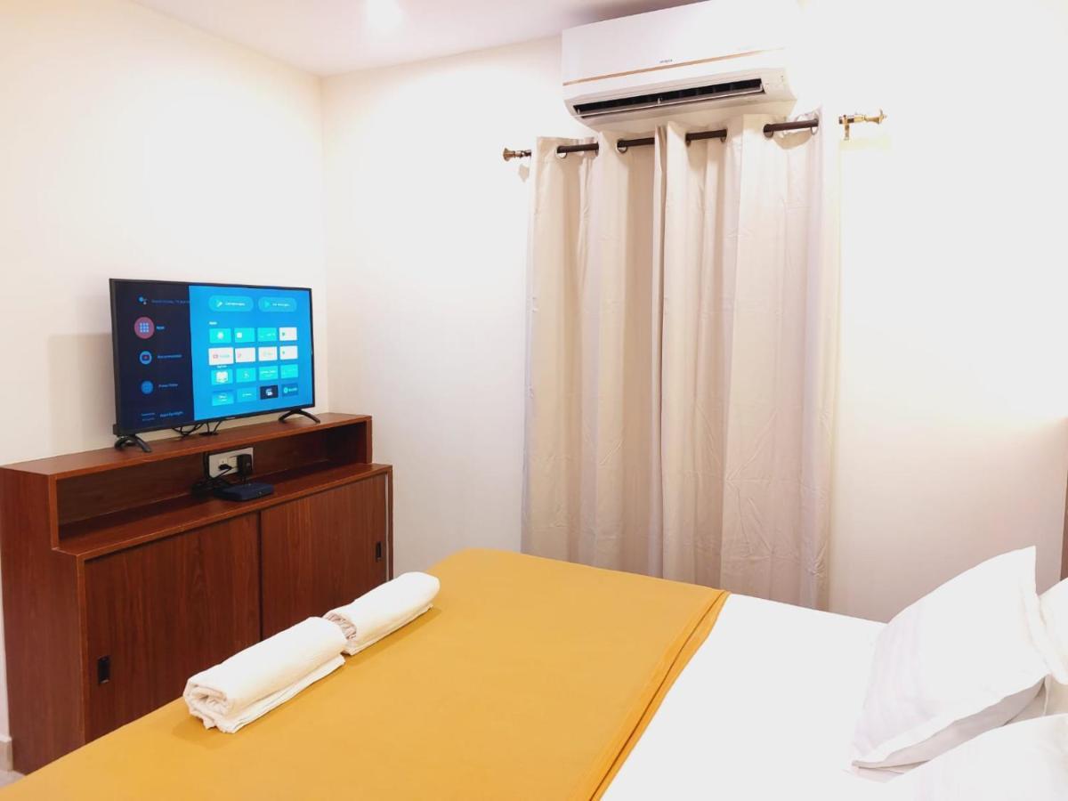 Chippy Residency Hotel Madras Buitenkant foto